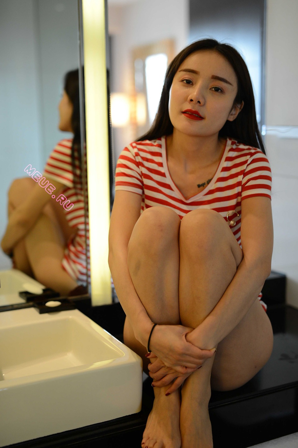 国模舟舟无圣光写真套图