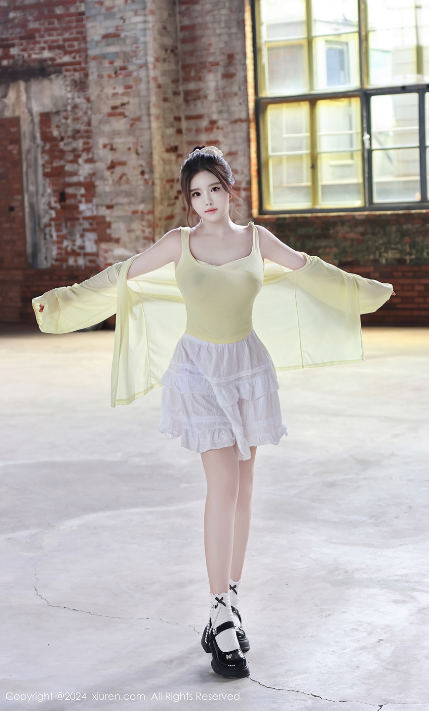 小薯条nienie 户外露出私拍【90P/874MB】