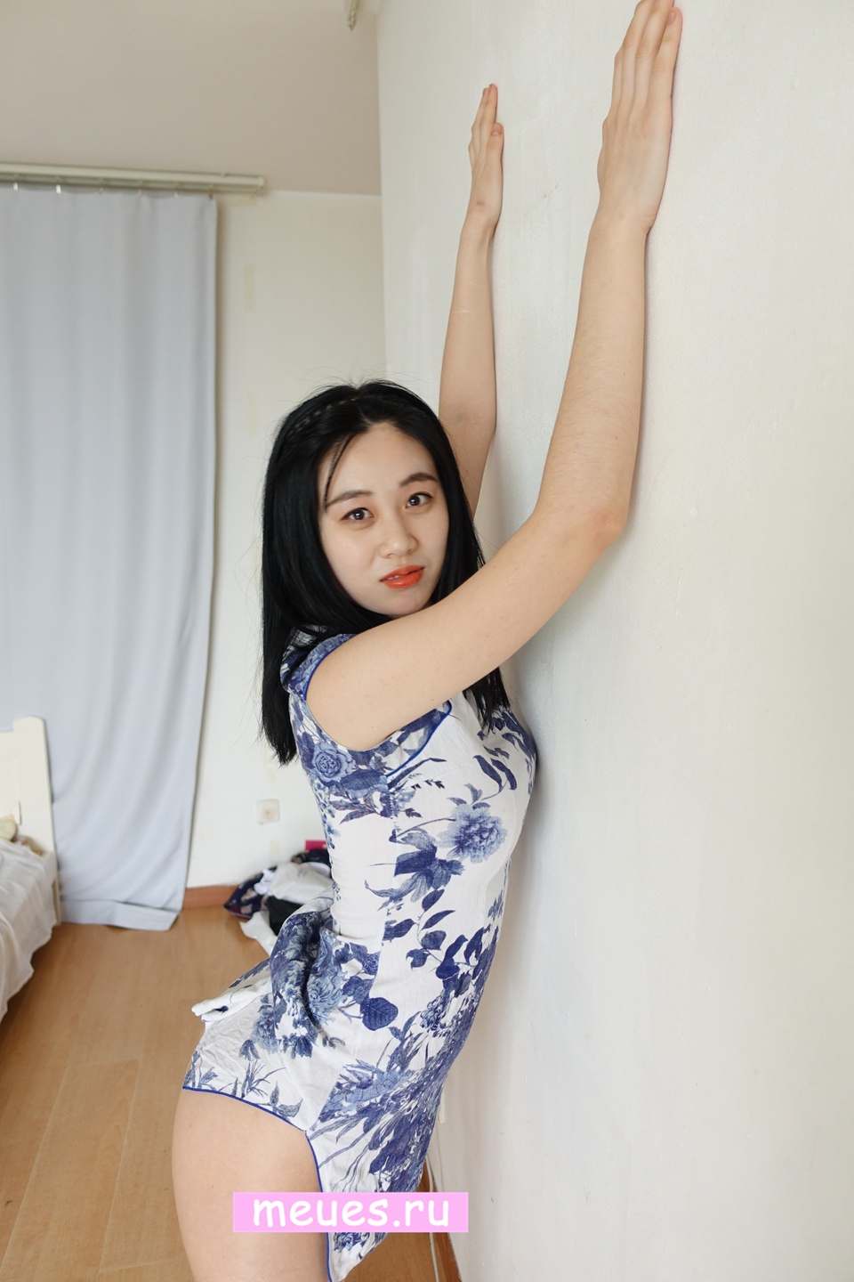 极品国模4K私拍 茜茜 裸体骑车极品美乳又白又挺 超清画质佳作