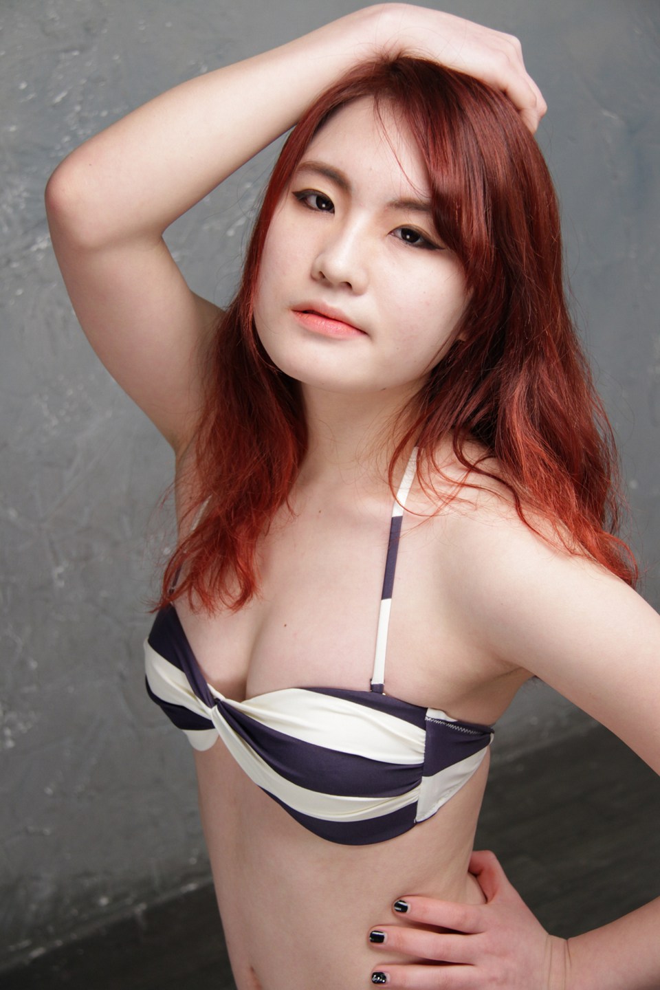 「韩系神颜」韩国模特菲林（志娜）绝美写真 - 樱桃唇×瓷白肌的视觉暴击