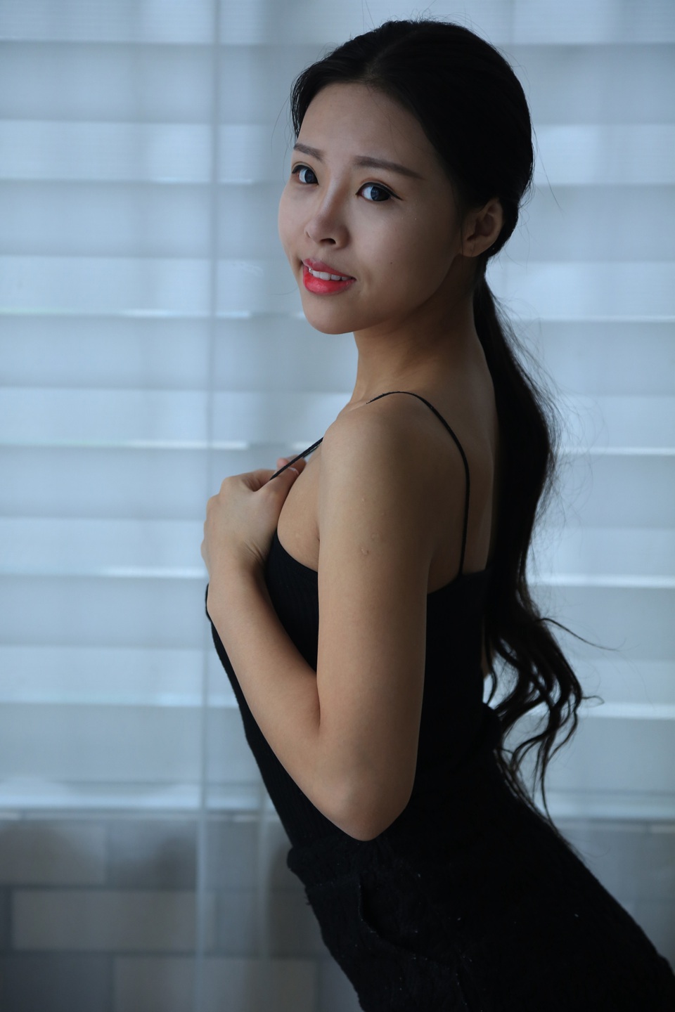 国模子怡 2016.05.25(S)大尺度私拍套图:春日私语·丝影魅惑·绝美曲线绽放的禁忌之美