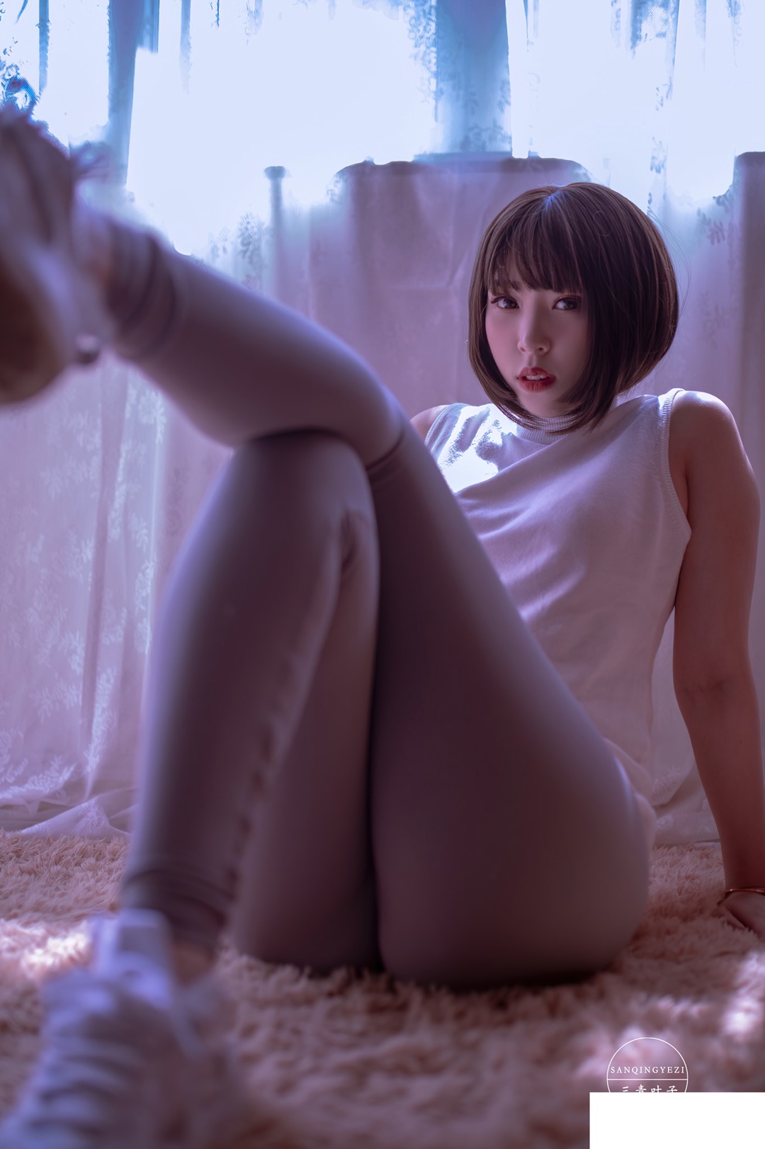 小波多（良人非爱人）私房写真合集：双马尾与透视内衣的性感反差