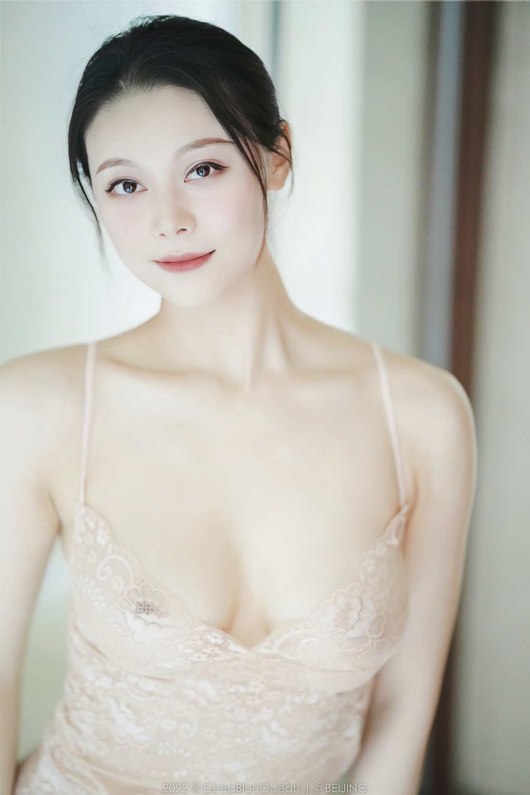 维拉语梦日月俱乐部阿伦甜美御姐大尺度私拍 – 瑜伽舞者柔光写真｜蕾丝吊带性感女神特辑